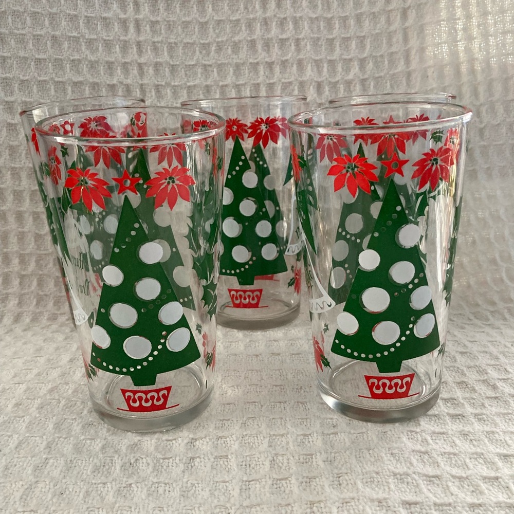 Hazel Atlas Vintage 1960’s Merry Christmas-Happy New Year Glasses